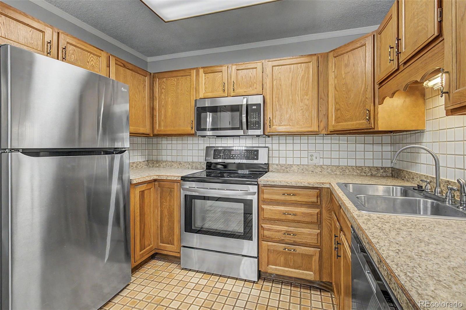 13500 E Cornell Avenue Unit 205, Aurora CO 80014
