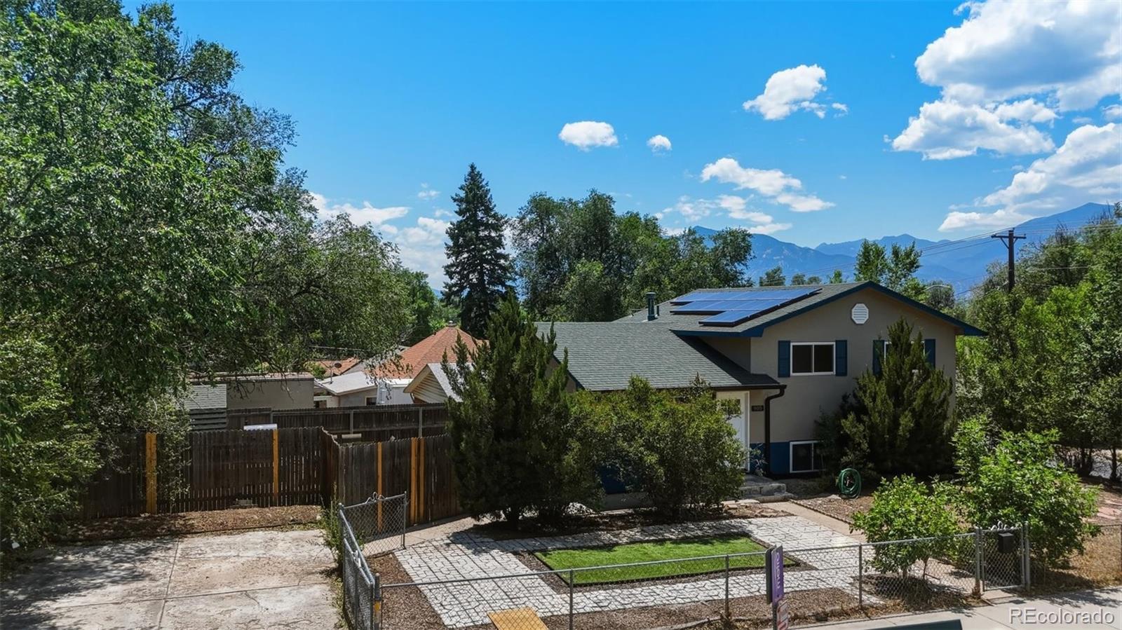 905 E Costilla Street, Colorado Springs CO 80903