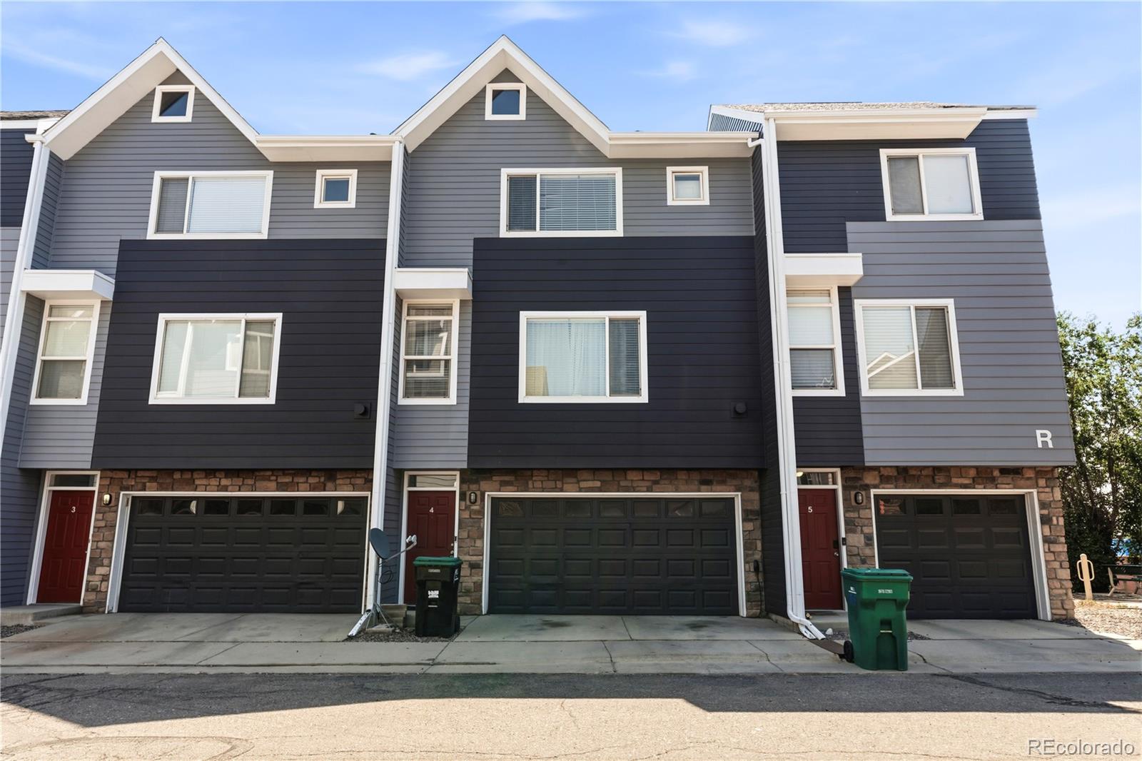 8751 Pearl Street Unit R4, Denver CO 80229