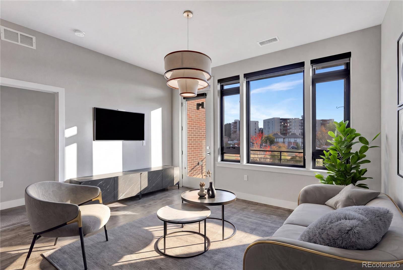 6618 E Lowry Boulevard Unit 210, Denver CO 80230