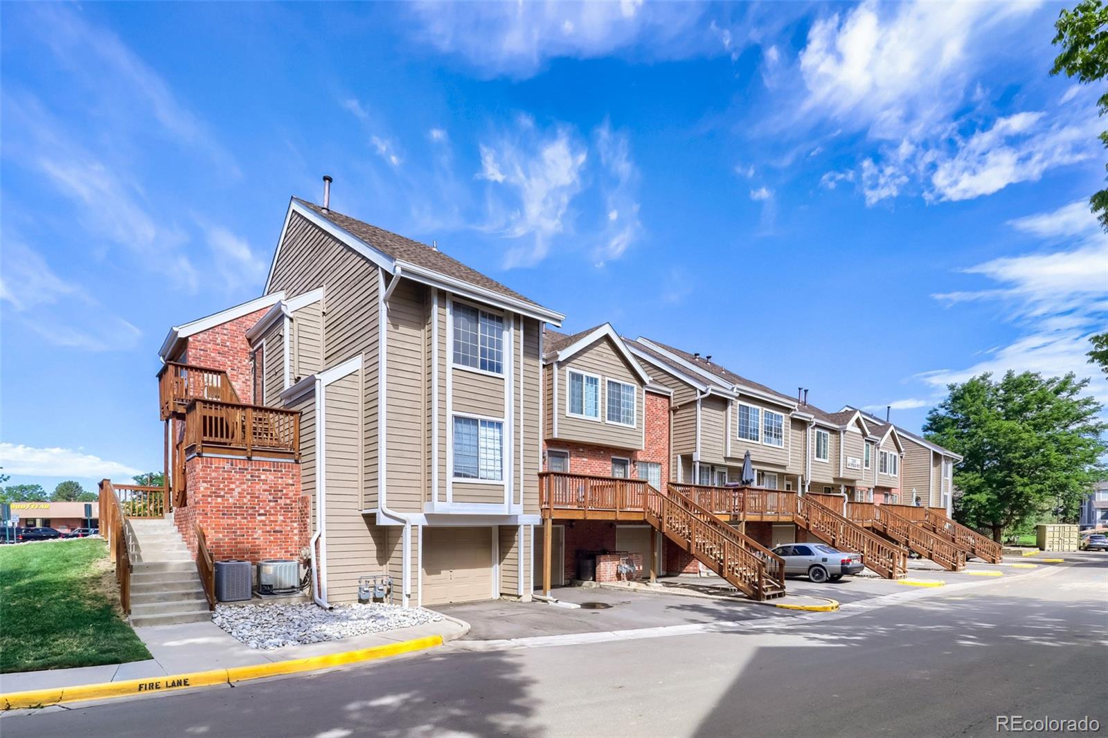 2295 S Pitkin Way Unit F, Aurora CO 80013