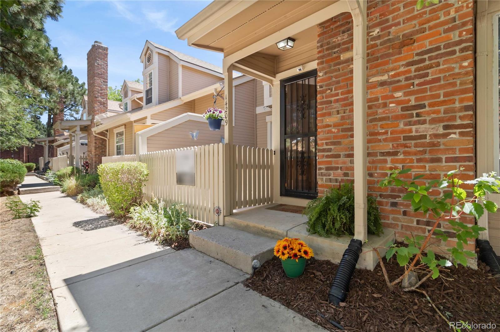 14209 E Quinn Circle, Aurora CO 80015