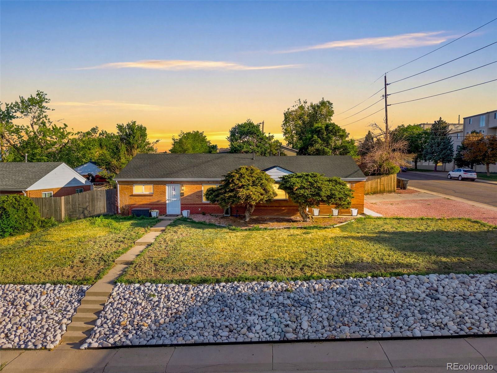 940 Ash Court, Thornton CO 80229