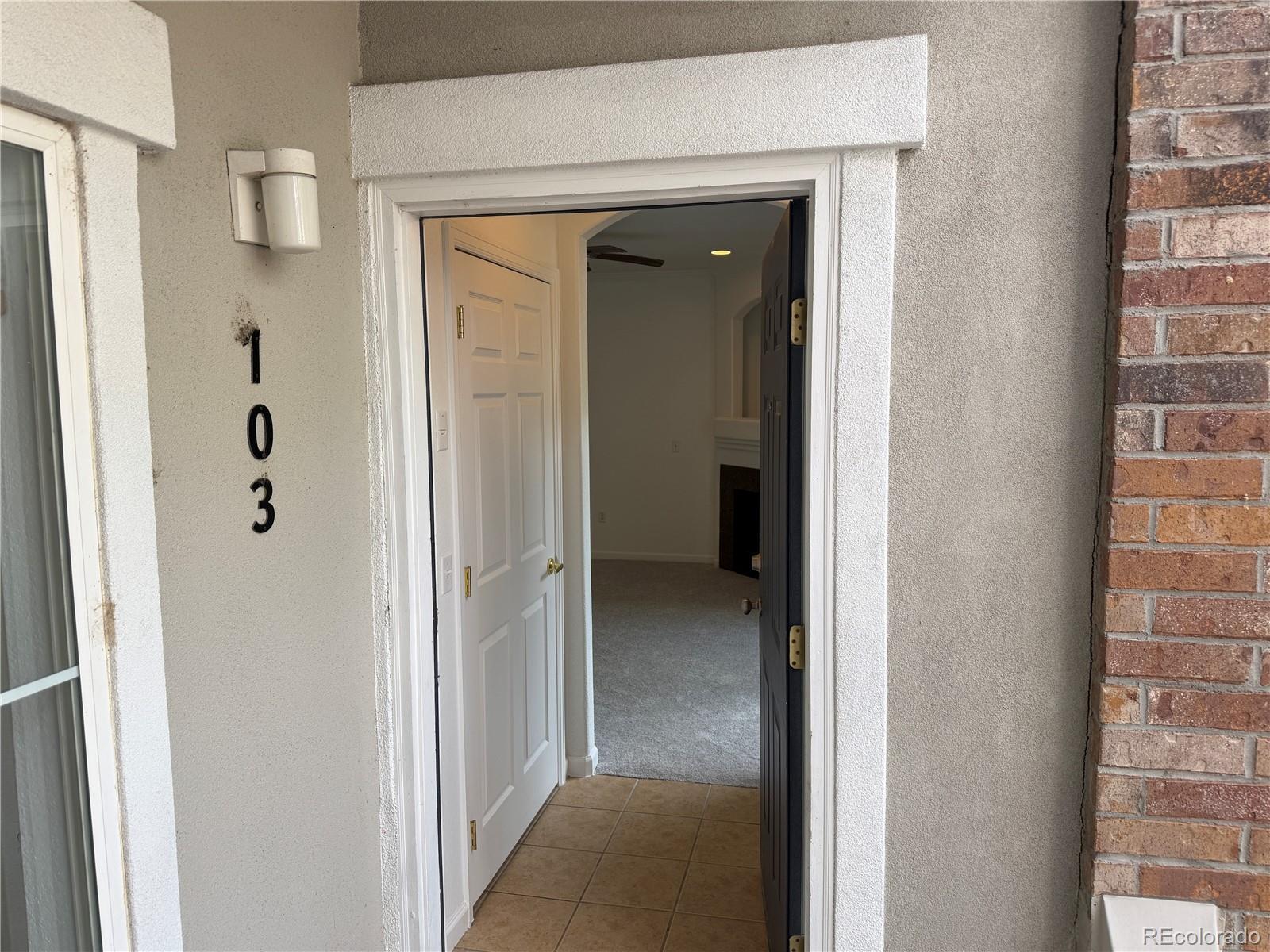 1821 S Dunkirk Street Unit 103, Aurora CO 80017