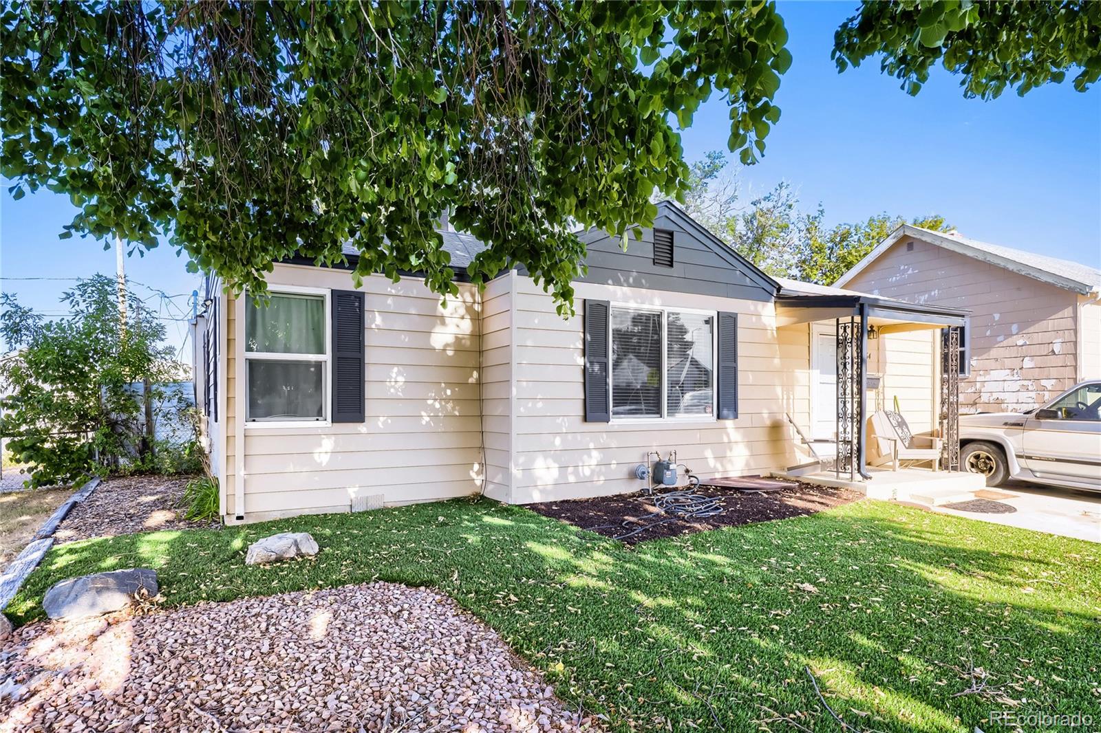 4664 Clayton Street, Denver CO 80216