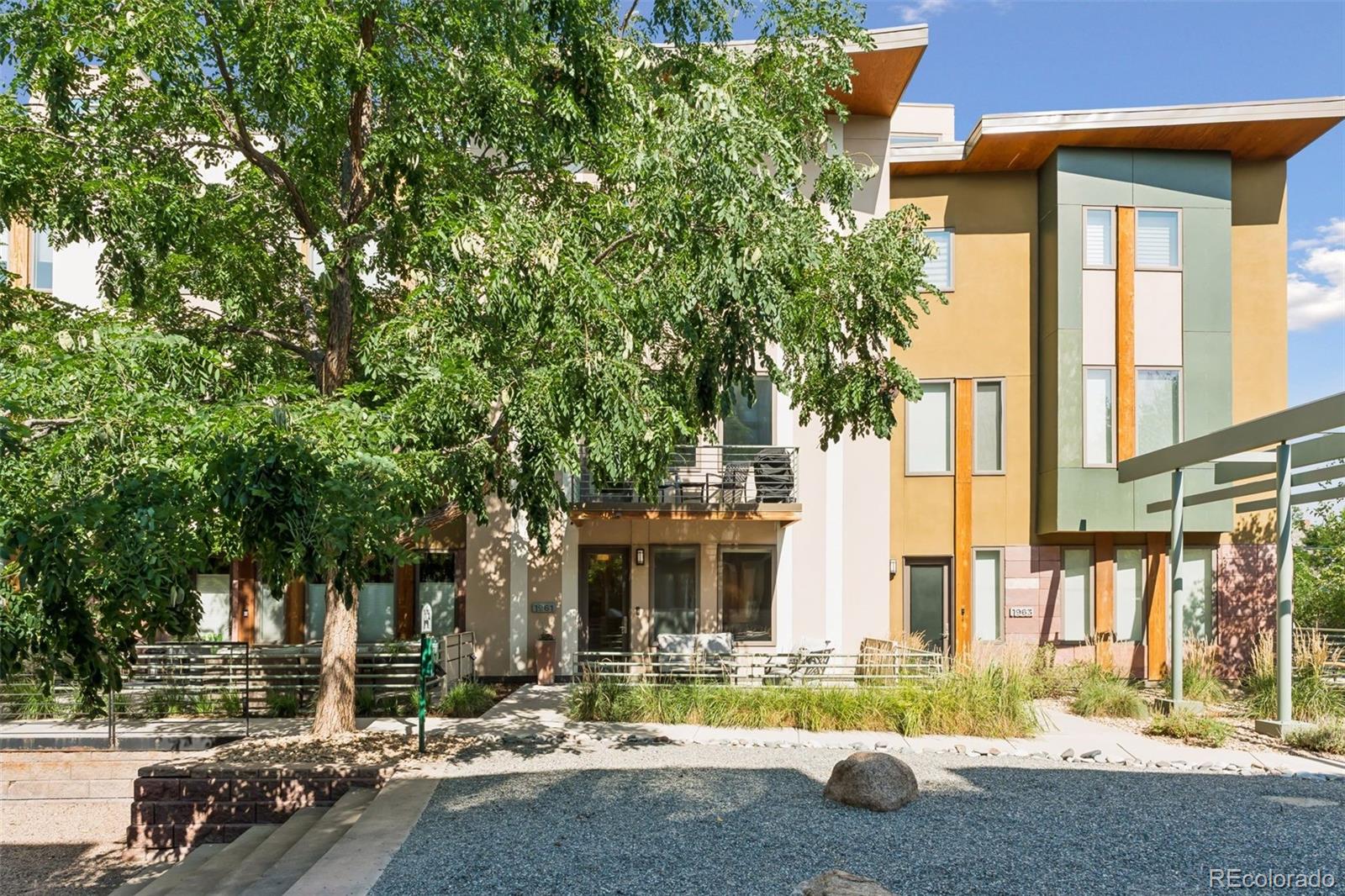 1961 W 34th Avenue, Denver CO 80211