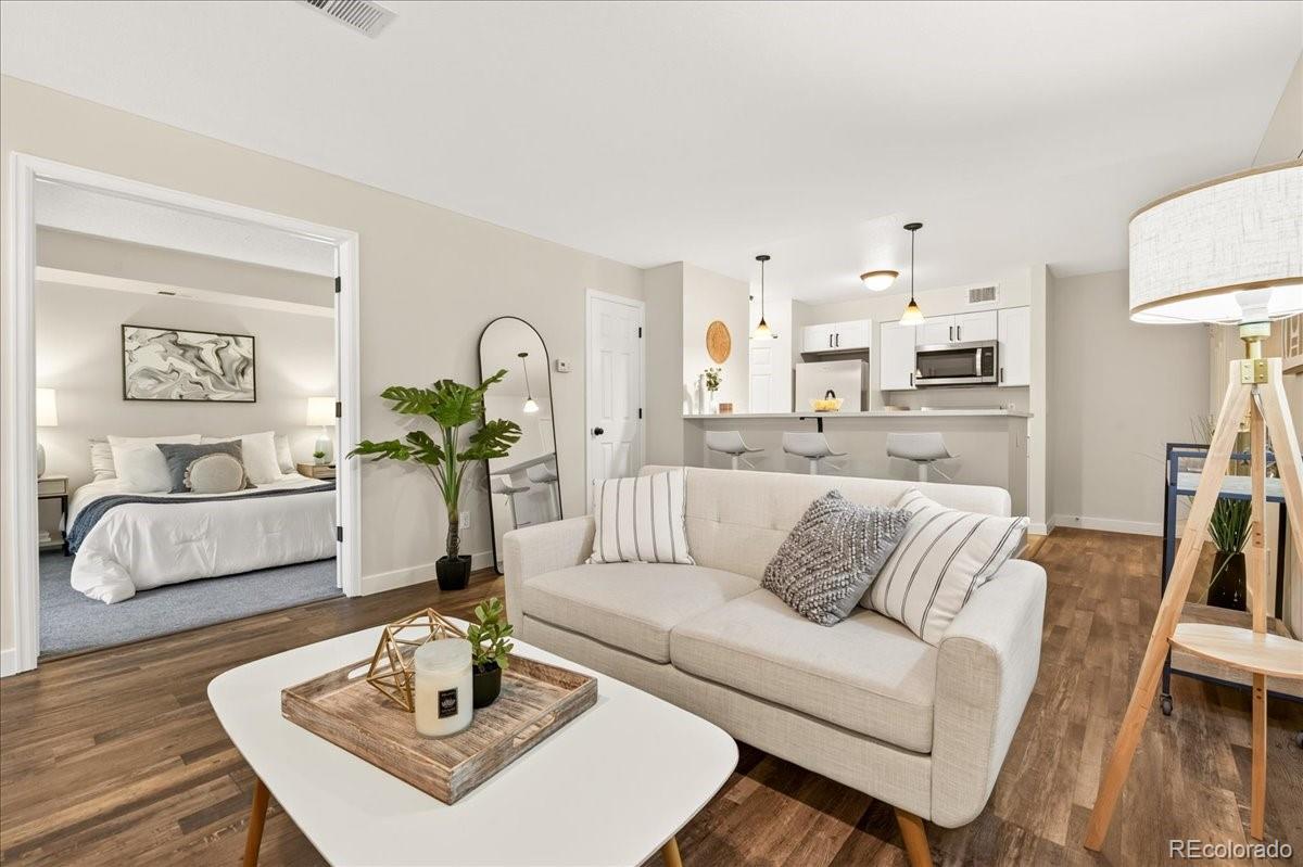2575 S Syracuse Way Unit I06, Denver CO 80231