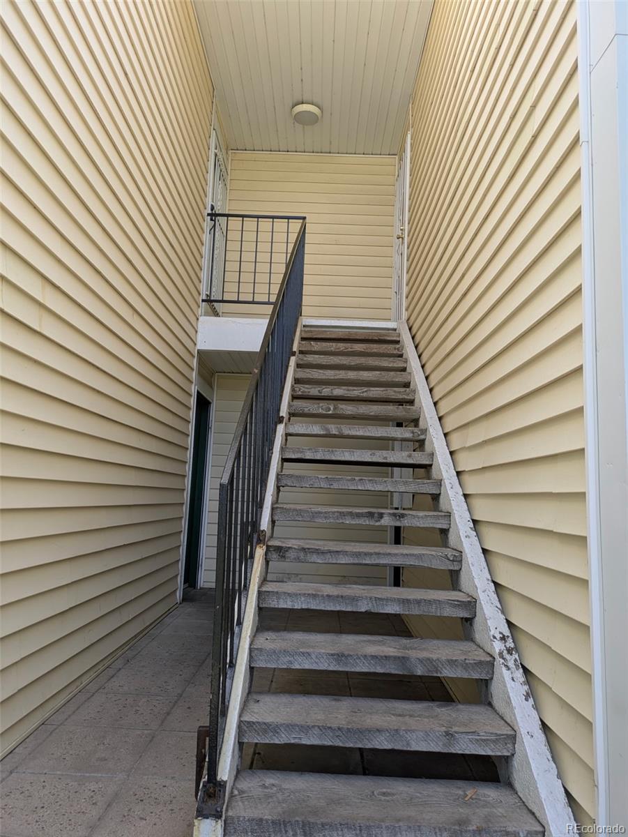 8555 Fairmount Drive Unit J, Denver CO 80247