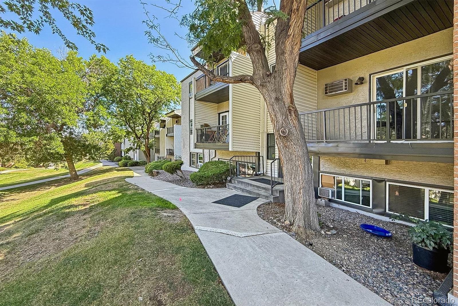 451 Golden Circle Unit 101, Golden CO 80401