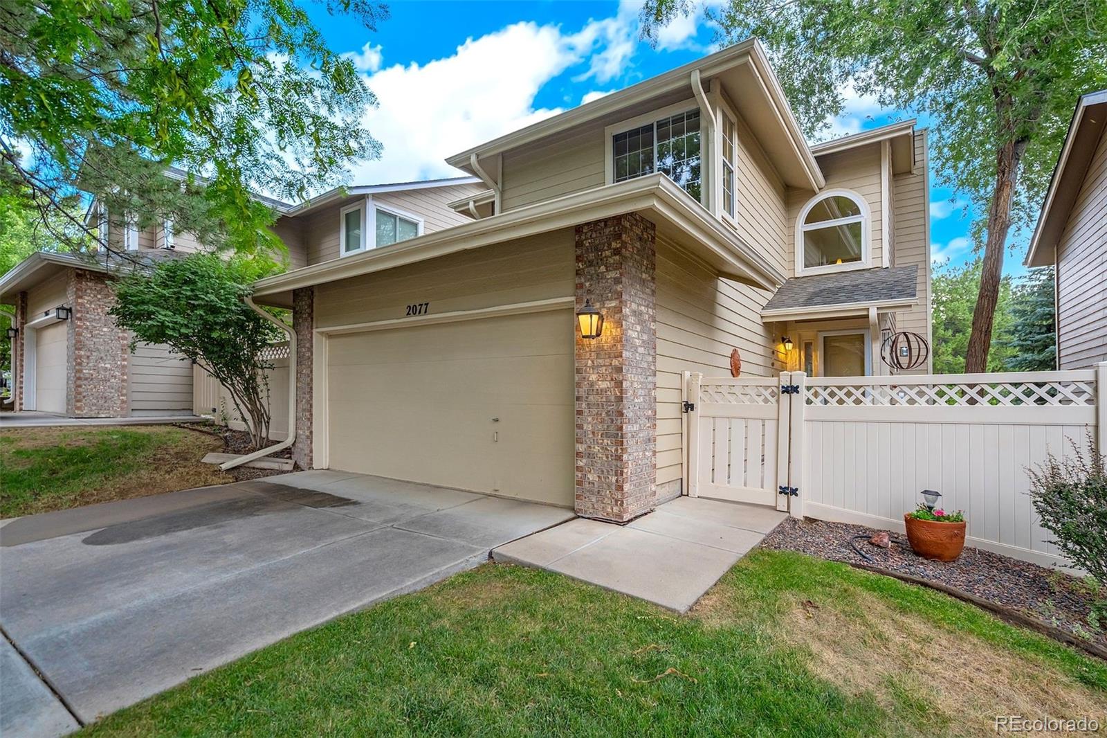 2077 E Phillips Place, Littleton CO 80122
