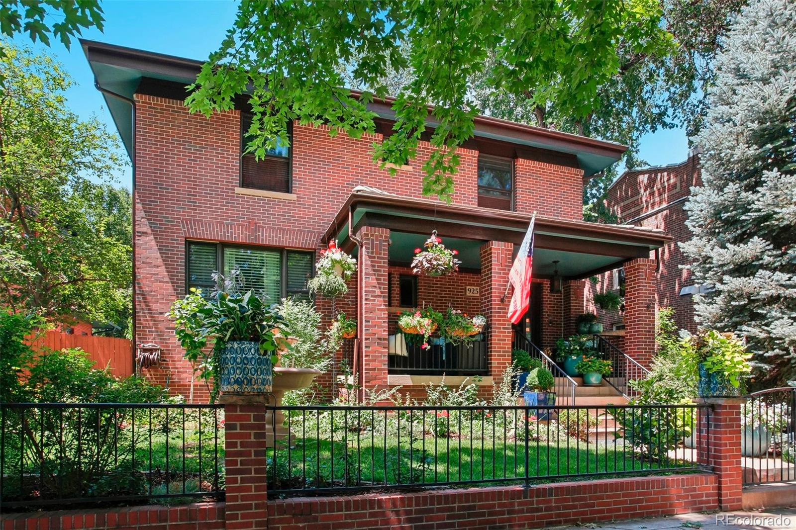 925 N Emerson Street, Denver CO 80218