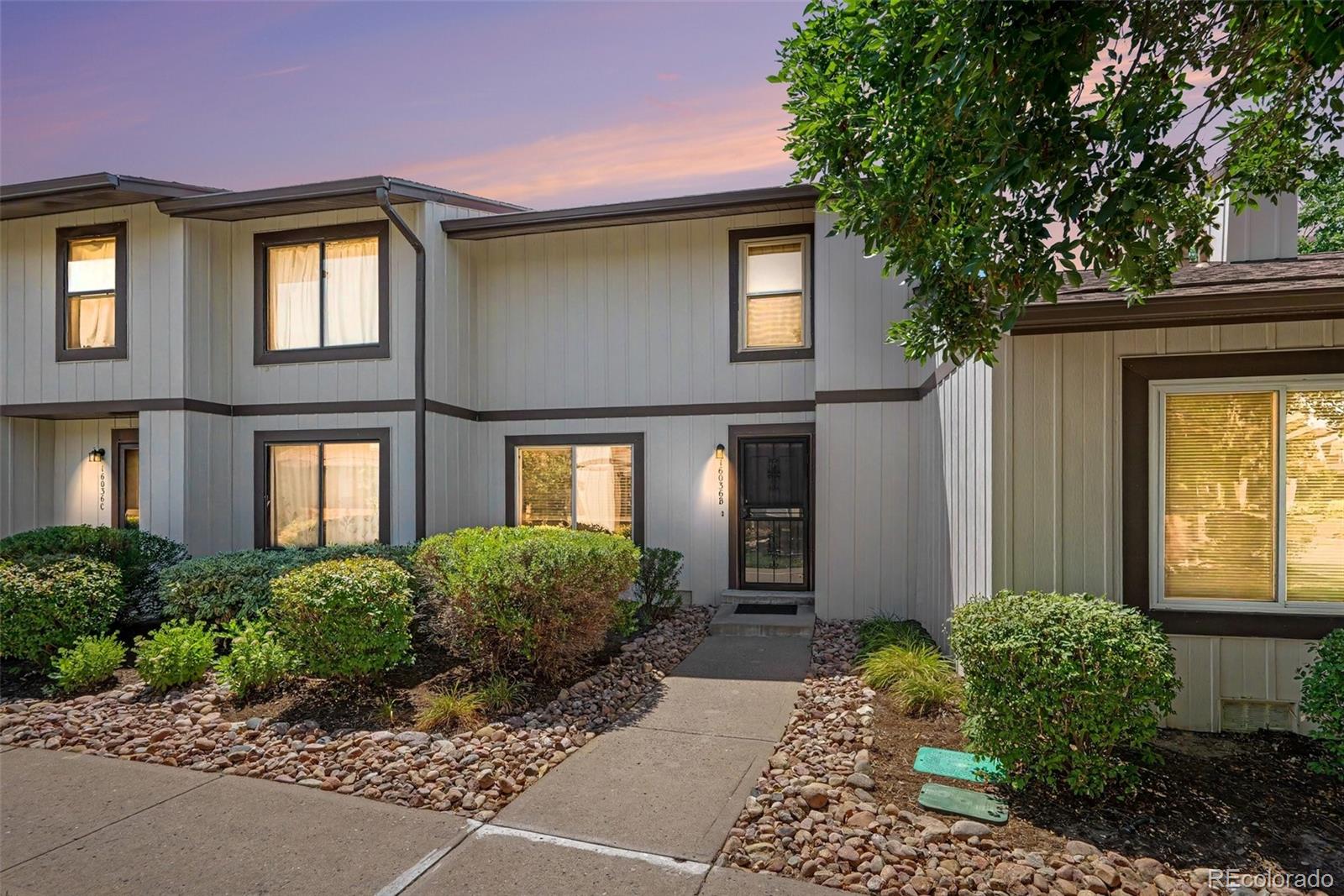 16036 E Ithaca Place Unit B, Aurora CO 80013