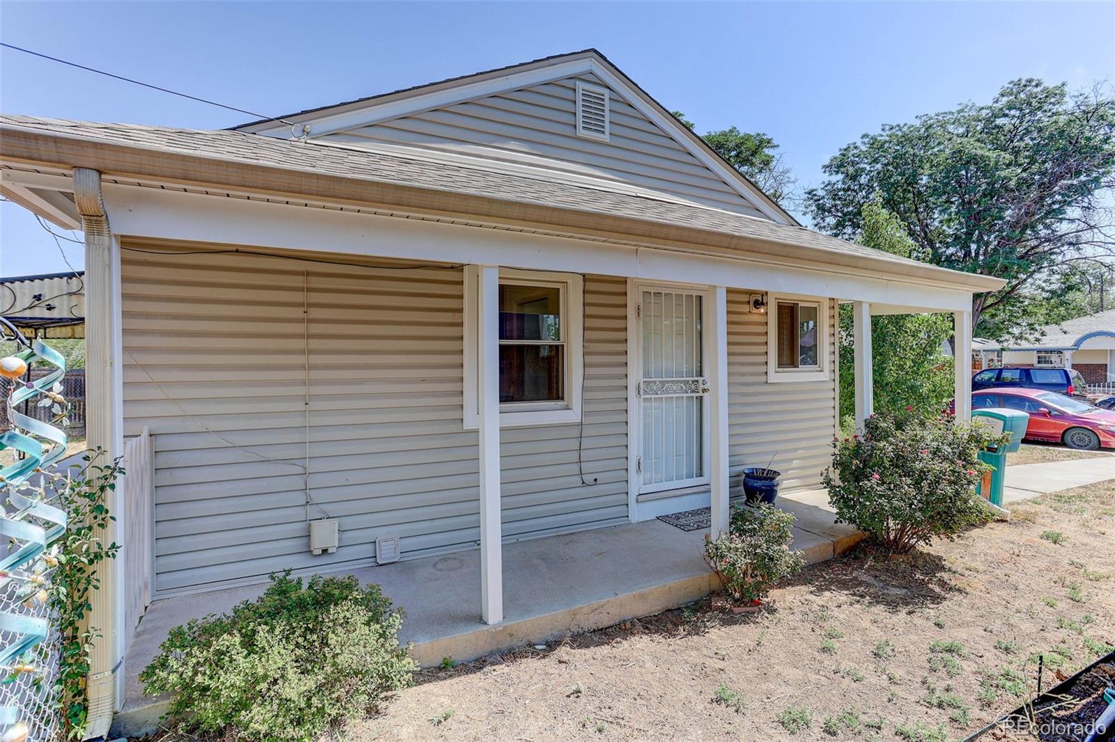 805 Kingston Street, Aurora CO 80010
