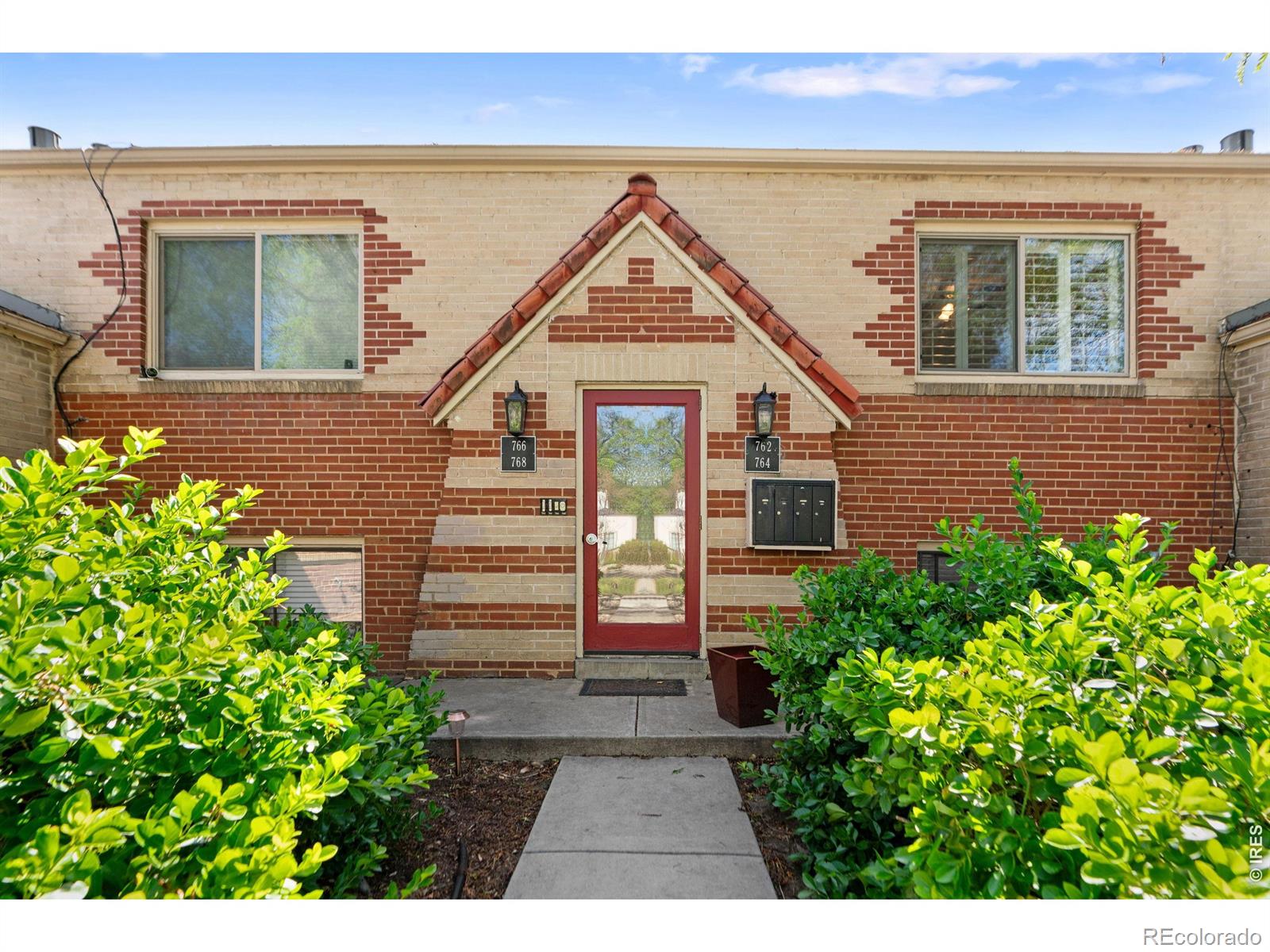 762 Dexter Street, Denver CO 80220