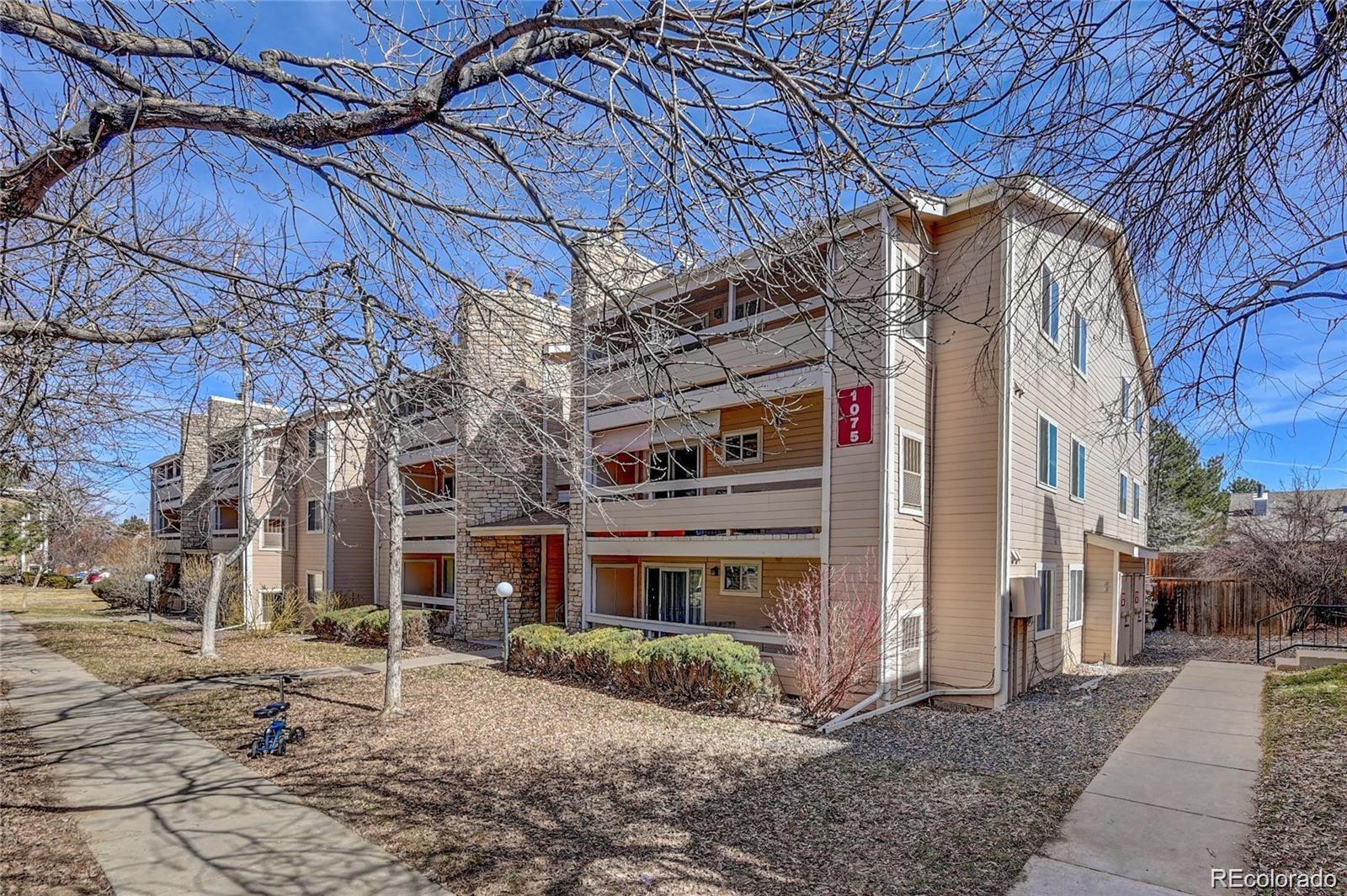 1075 S Elkhart Way Unit 302, Aurora CO 80012