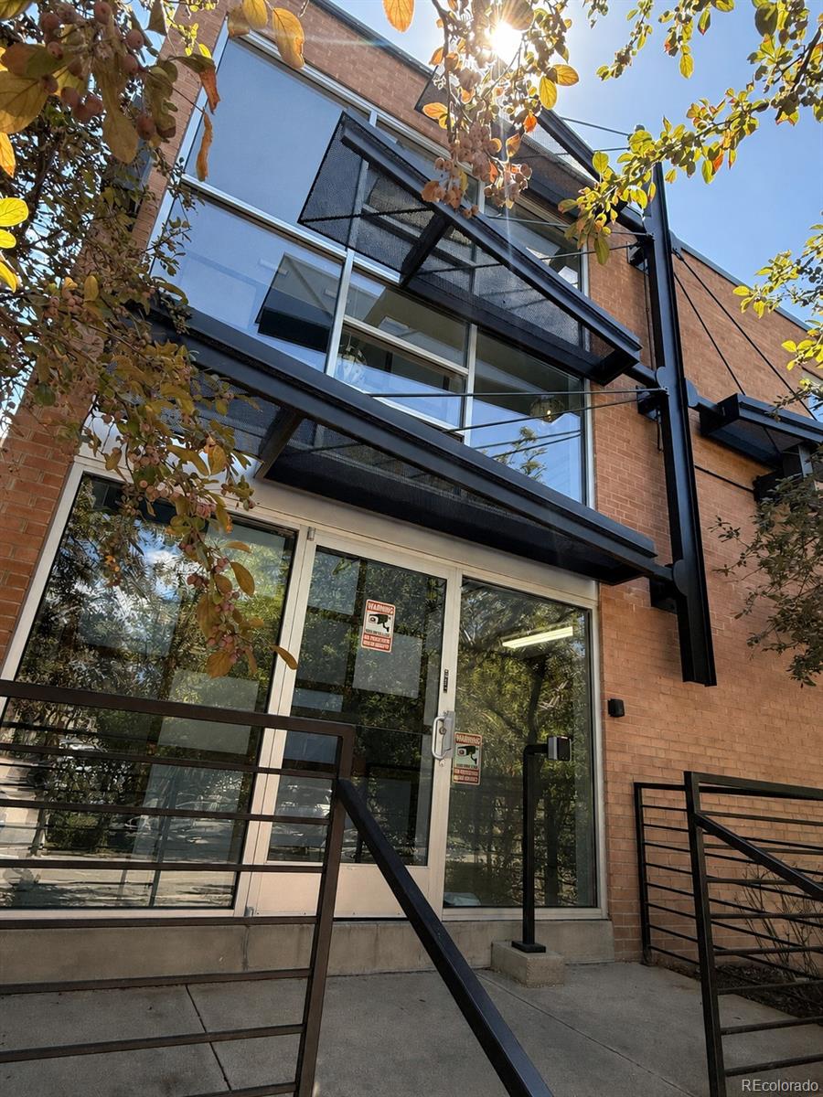 1032 N Clarkson Street Unit 208, Denver CO 80218