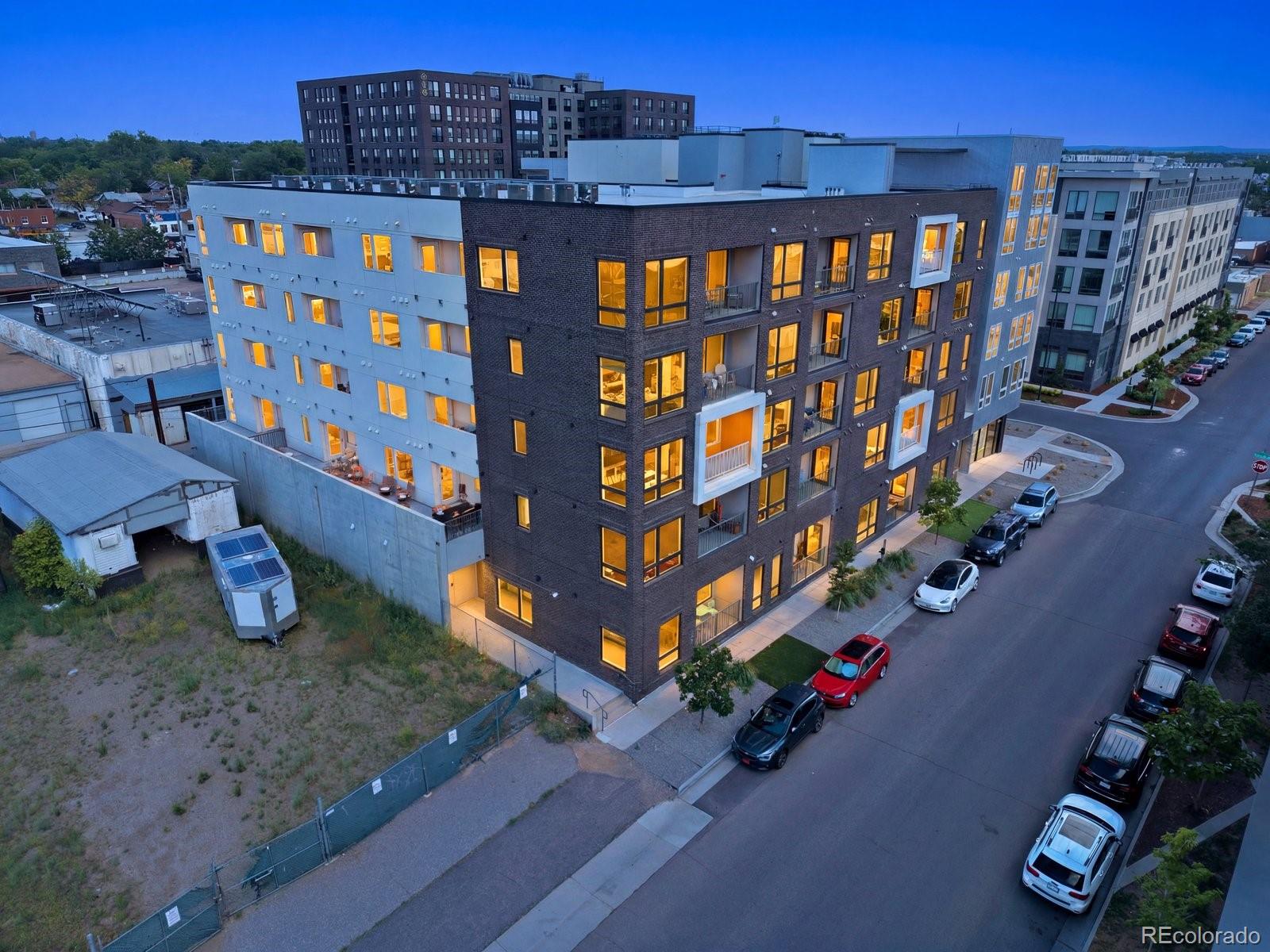 1898 S Bannock Street Unit 305, Denver CO 80223