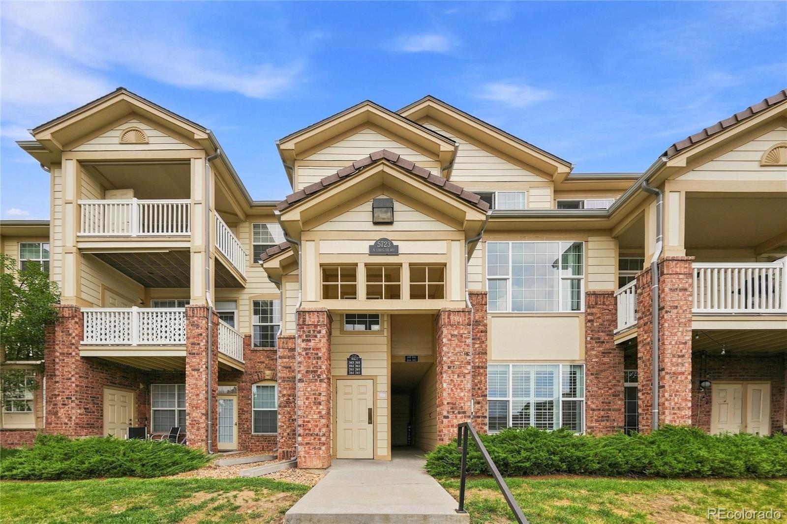 5723 N Gibralter Way Unit 4-102, Aurora CO 80019