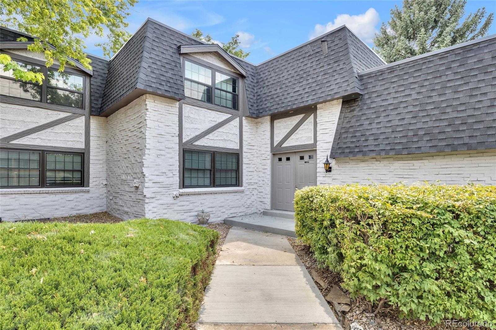 3511 S Hillcrest Drive Unit 4, Denver CO 80237