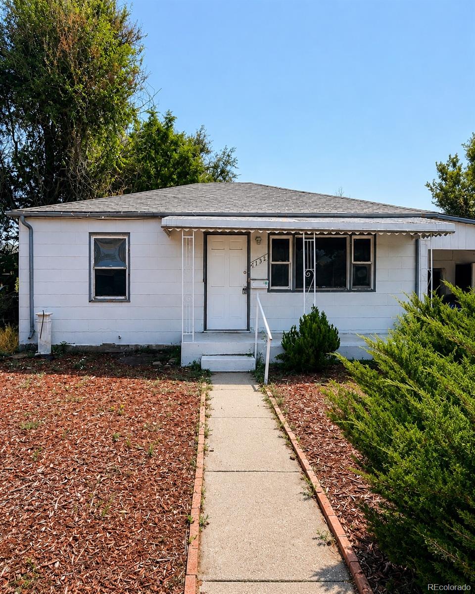 1732 Clinton Street, Aurora CO 80010