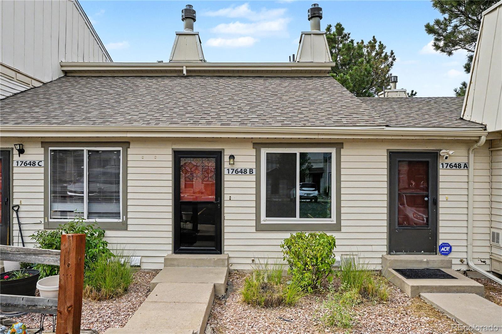 17648 E Loyola Drive Unit B, Aurora CO 80013