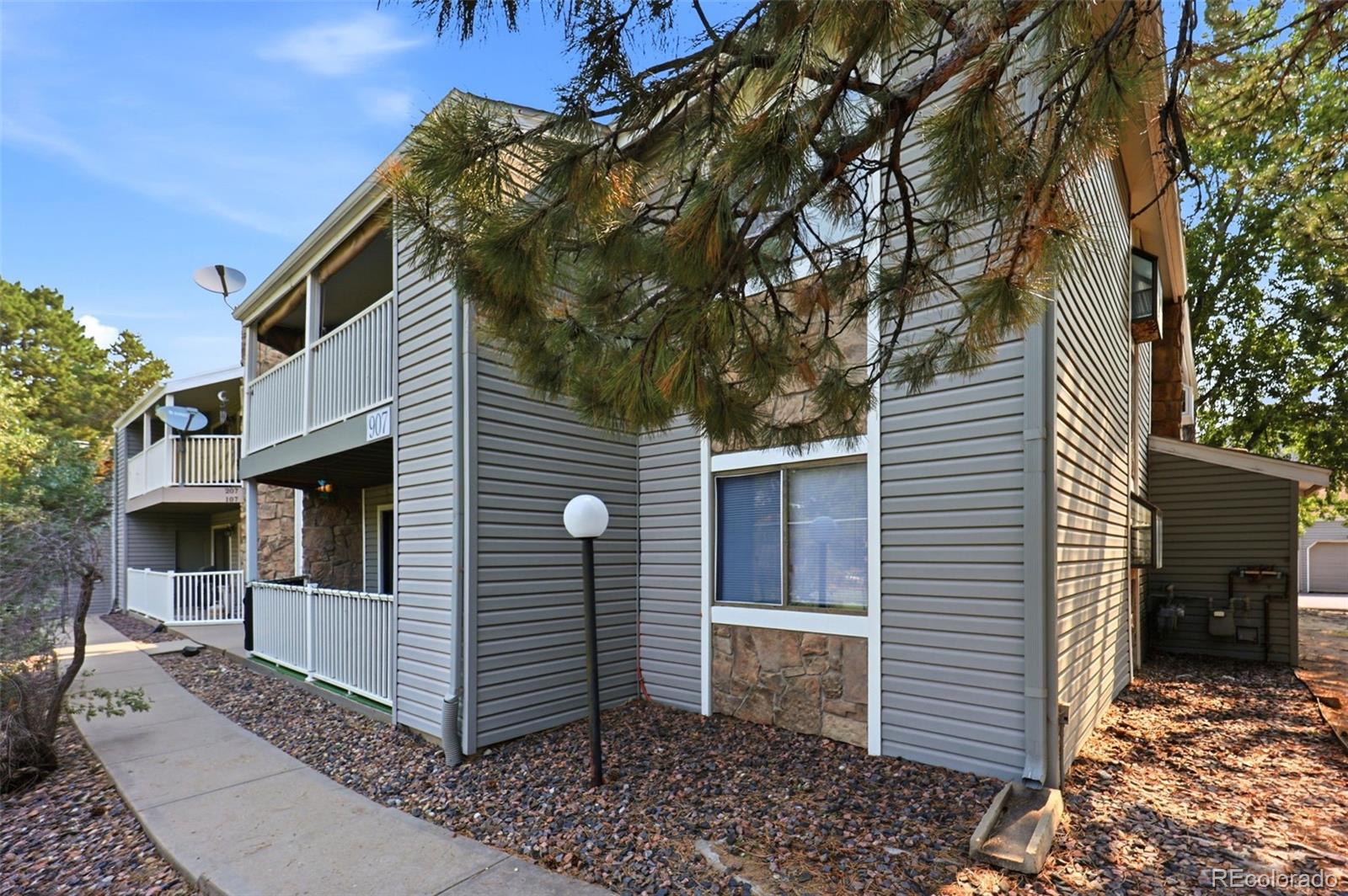 907 S Yampa Street Unit 208, Aurora CO 80017