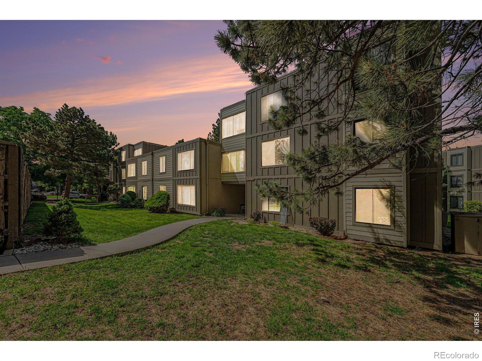 2525 S Dayton Way Unit 2305, Denver CO 80231