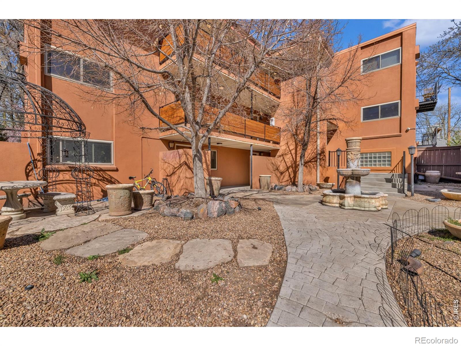 20 S Logan Street Unit 102, Denver CO 80209