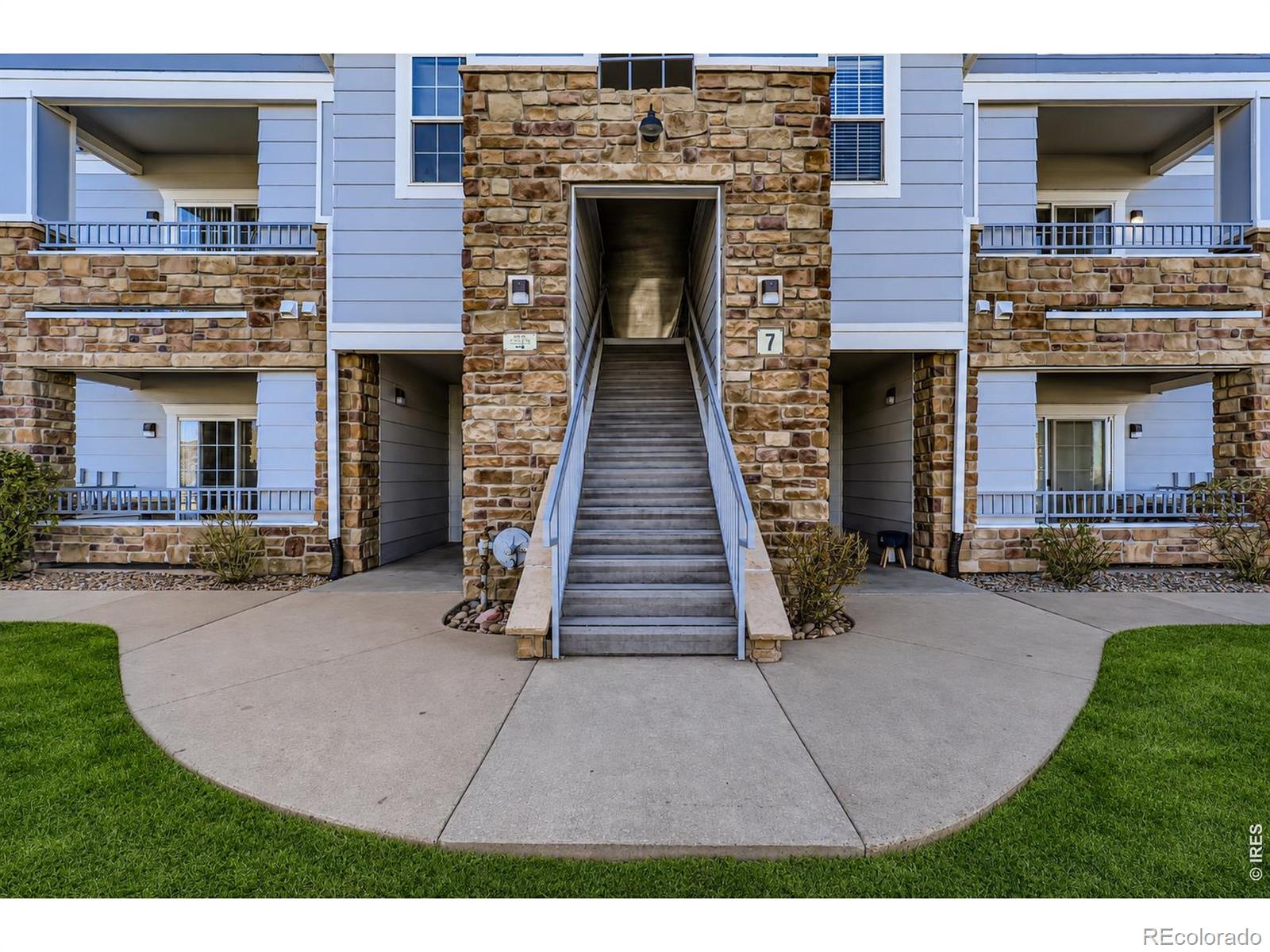 5255 Memphis Street Unit 717, Denver CO 80239