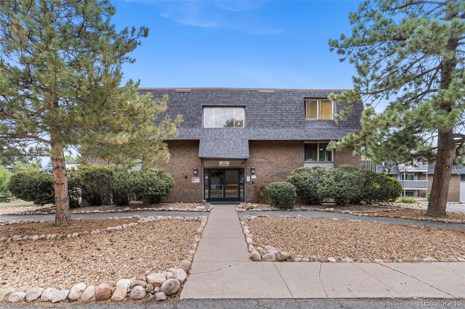 209 E Highline Circle Unit 302, Centennial CO 80122