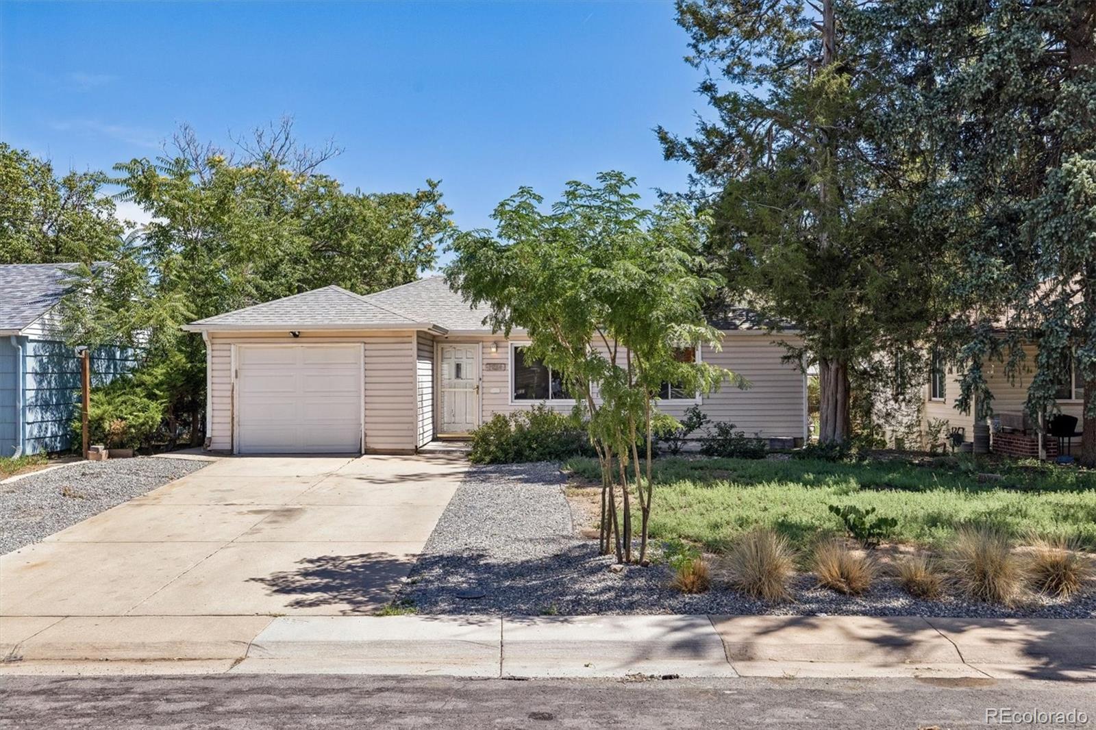 1064 Galena Street, Aurora CO 80010