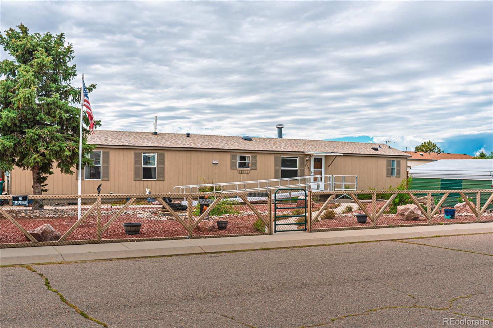 23735 Fleet Street, Colorado Springs CO 80928