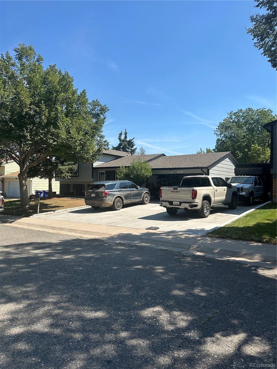 1420 S Lewiston Street, Aurora CO 80017