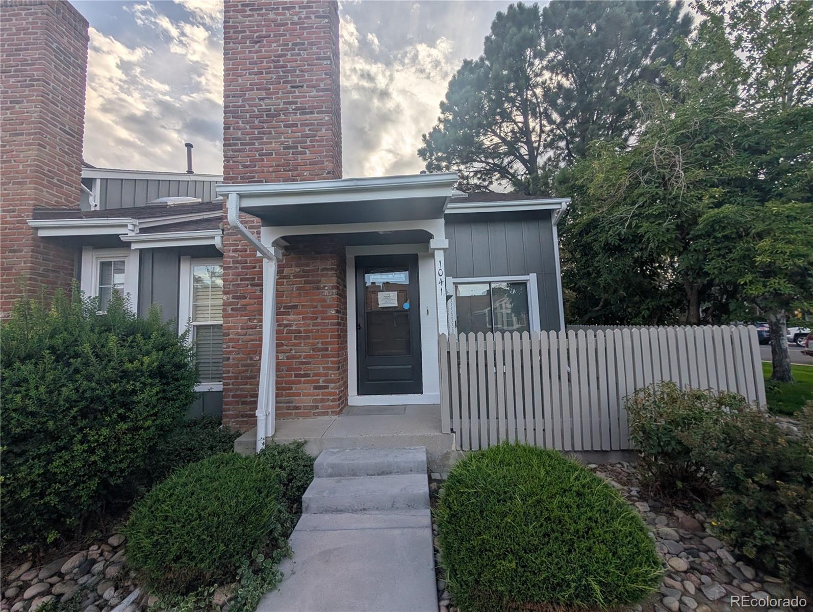 1041 S Fraser Way, Aurora CO 80012