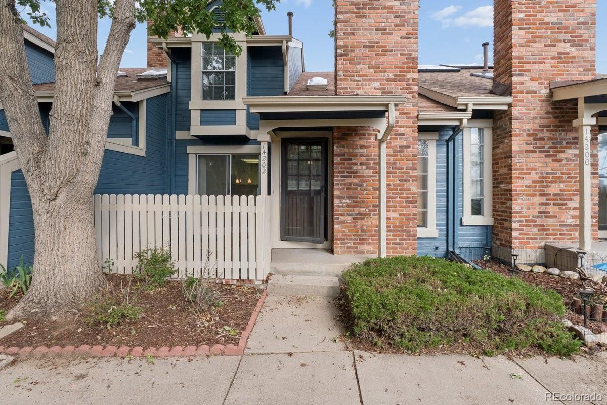14202 E Radcliff Circle, Aurora CO 80015