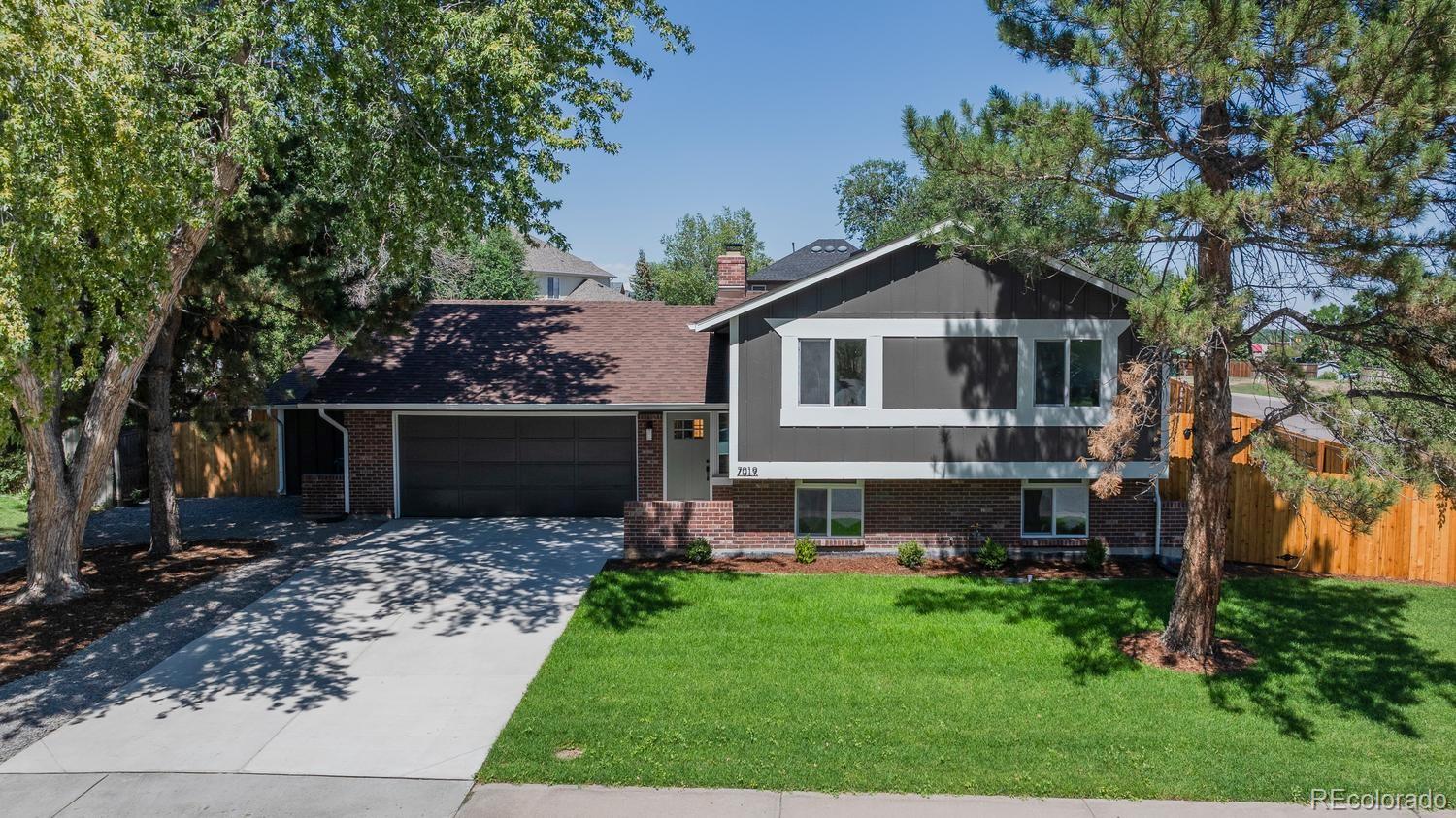 7019 W Portland Avenue, Littleton CO 80128