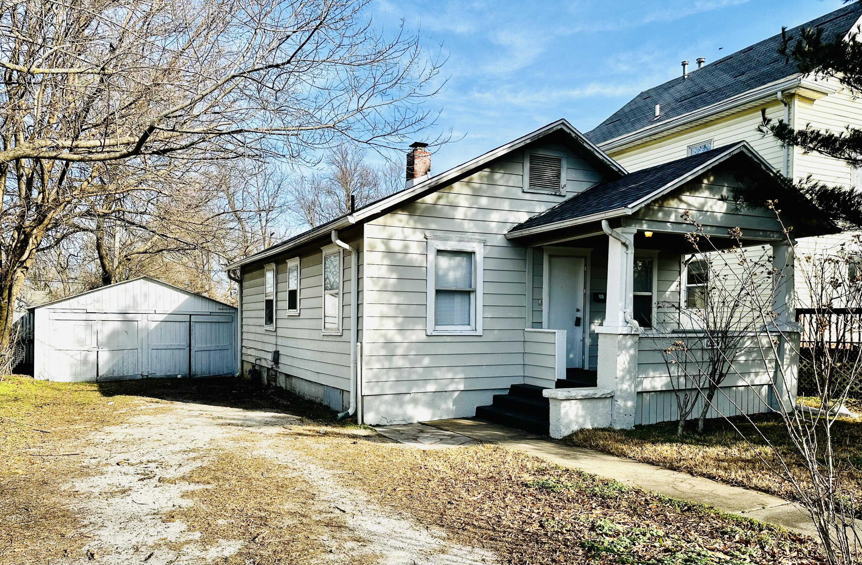 1225 W Florida Street, Springfield MO 65803