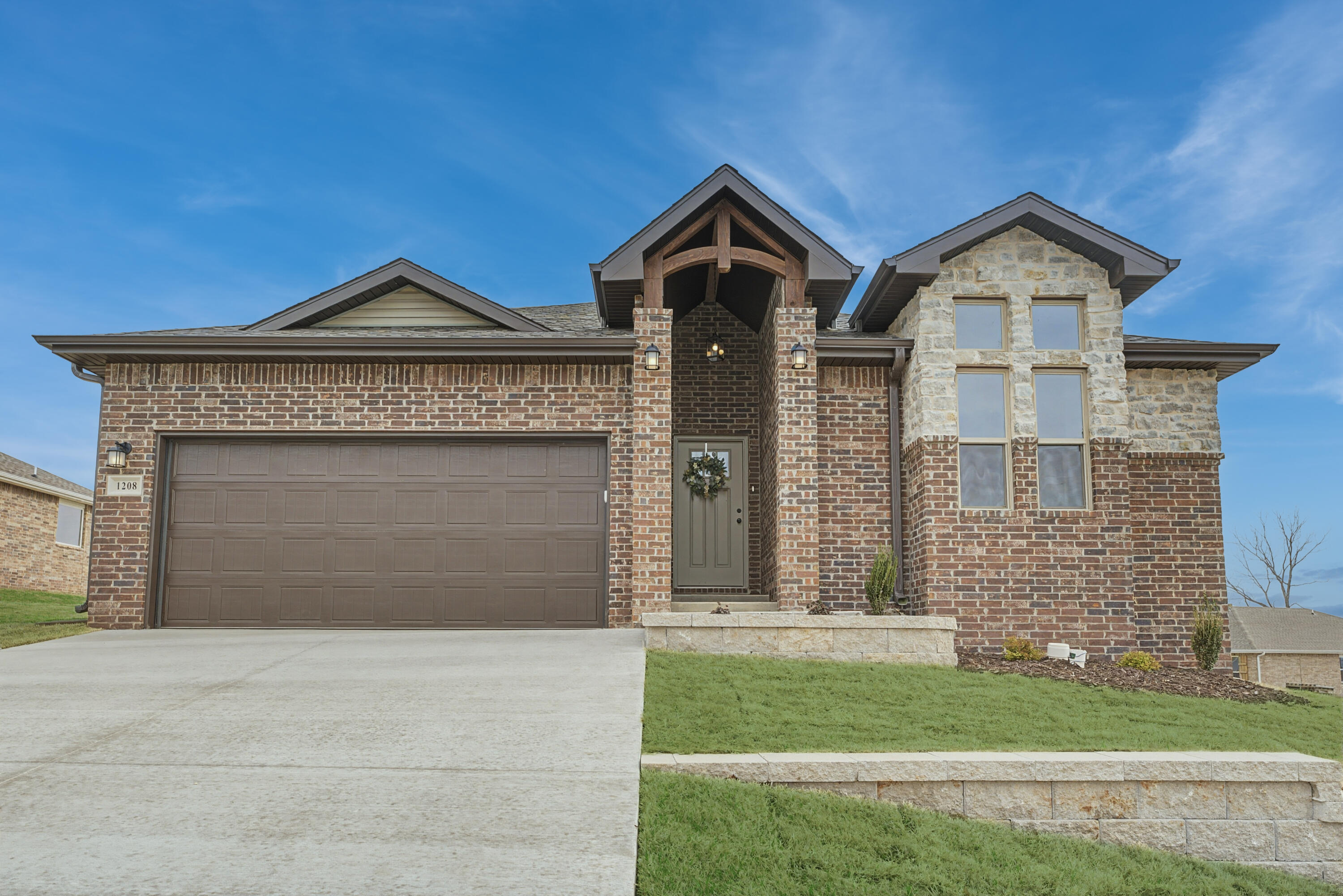1208 W Pebblebrooke Drive, Ozark MO 65721