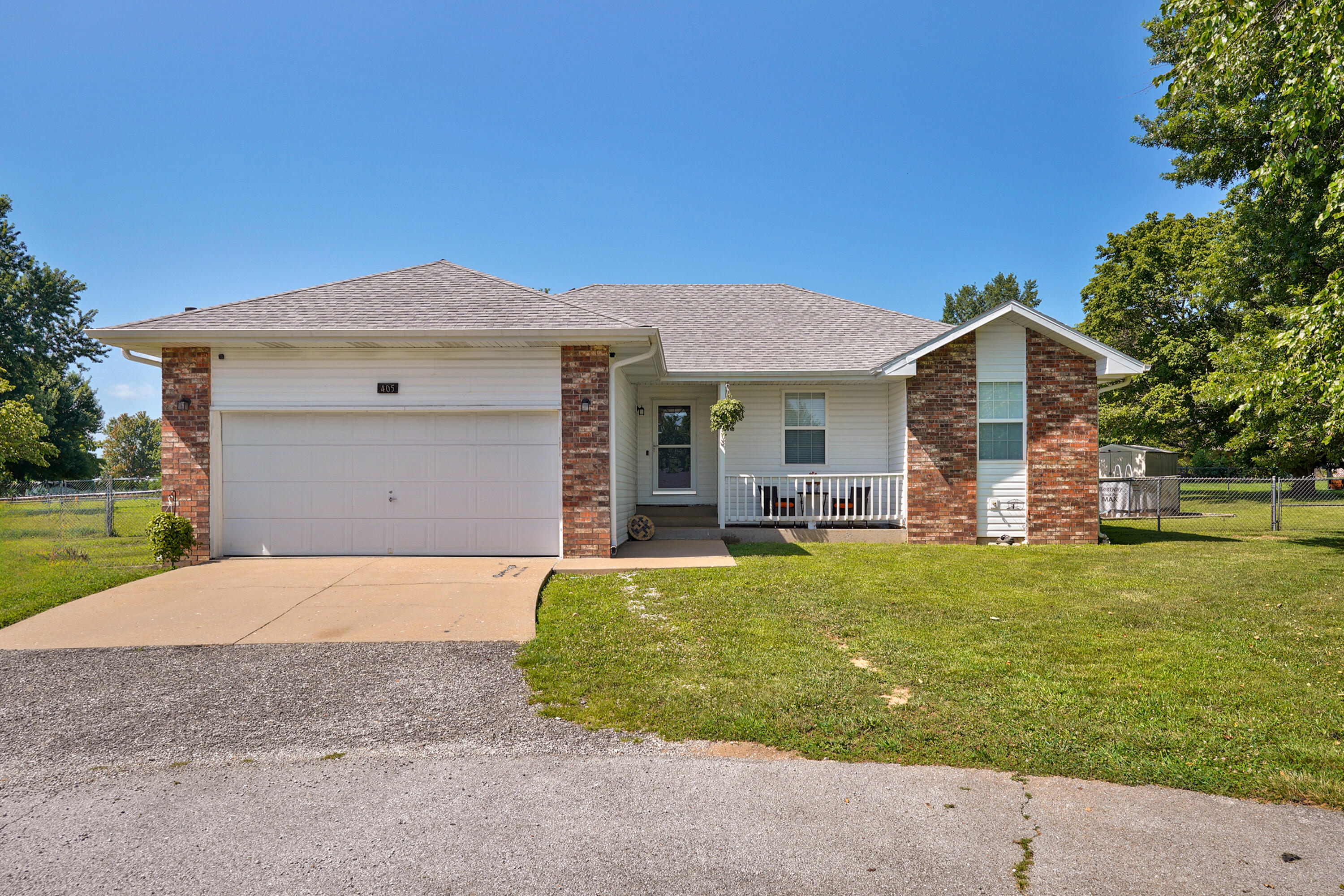 405 Lynn Drive, Clever MO 65631