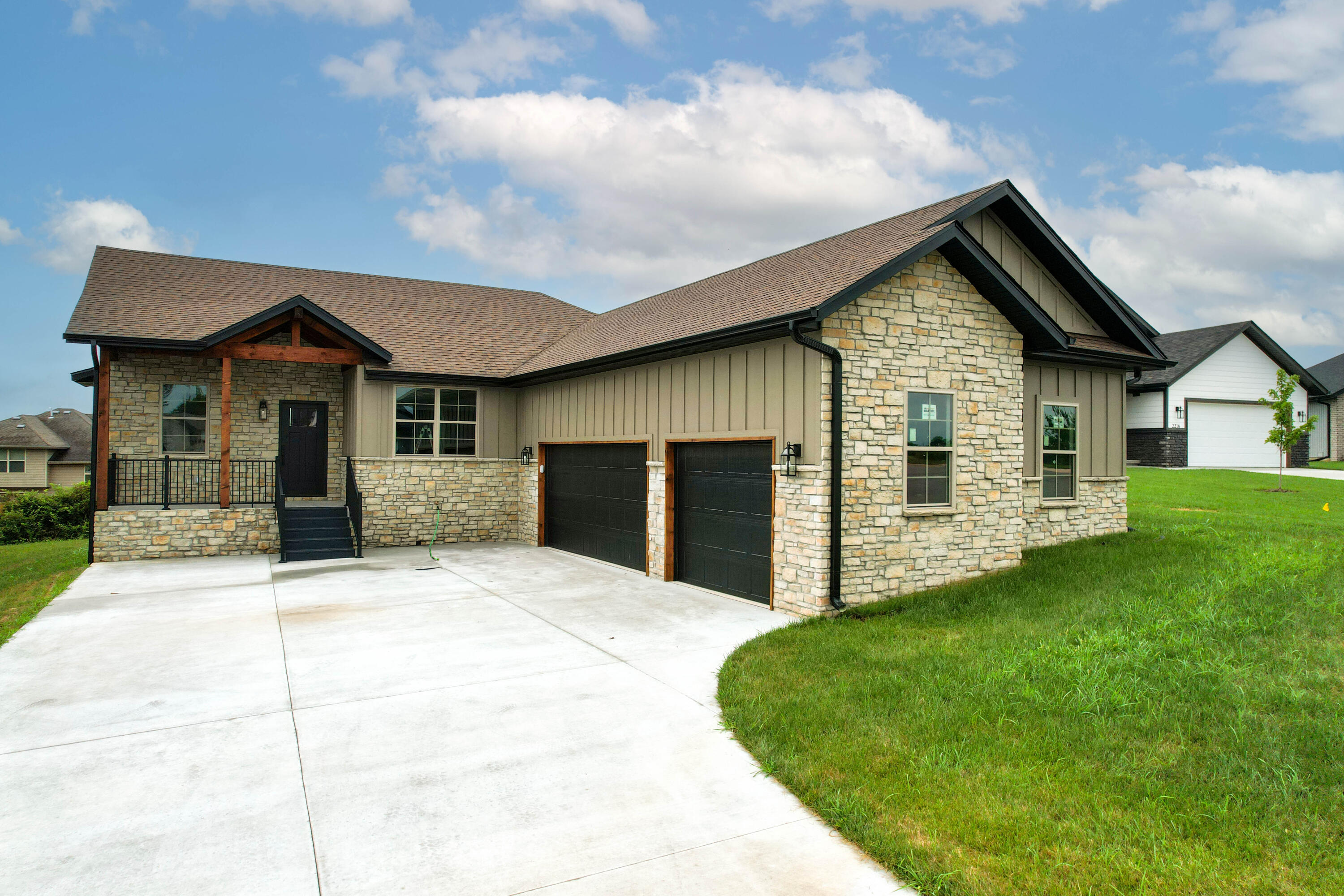 2214 Braxton Court, Ozark MO 65721