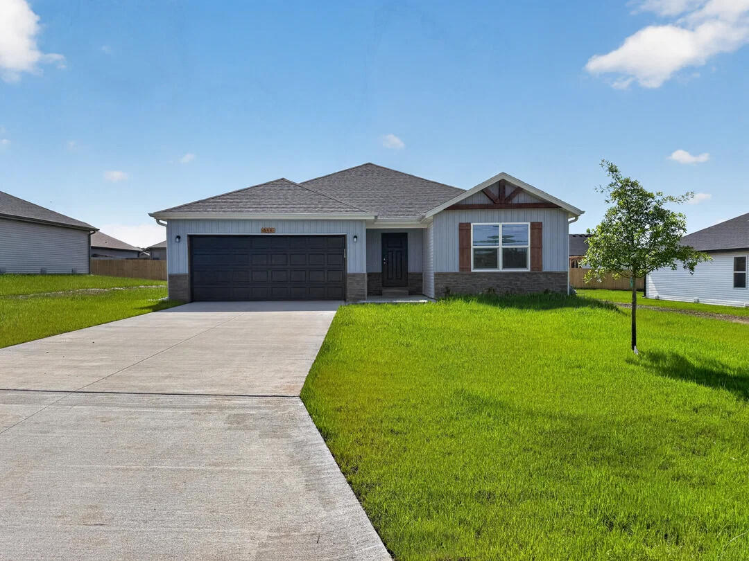 544 Columbine Street, Rogersville MO 65742