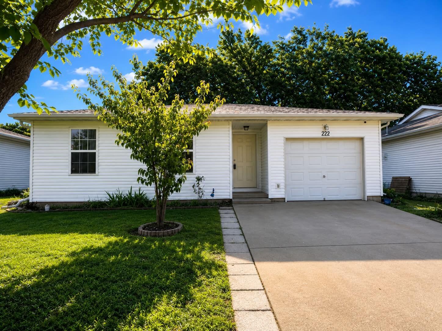222 N Westport Avenue, Springfield MO 65802