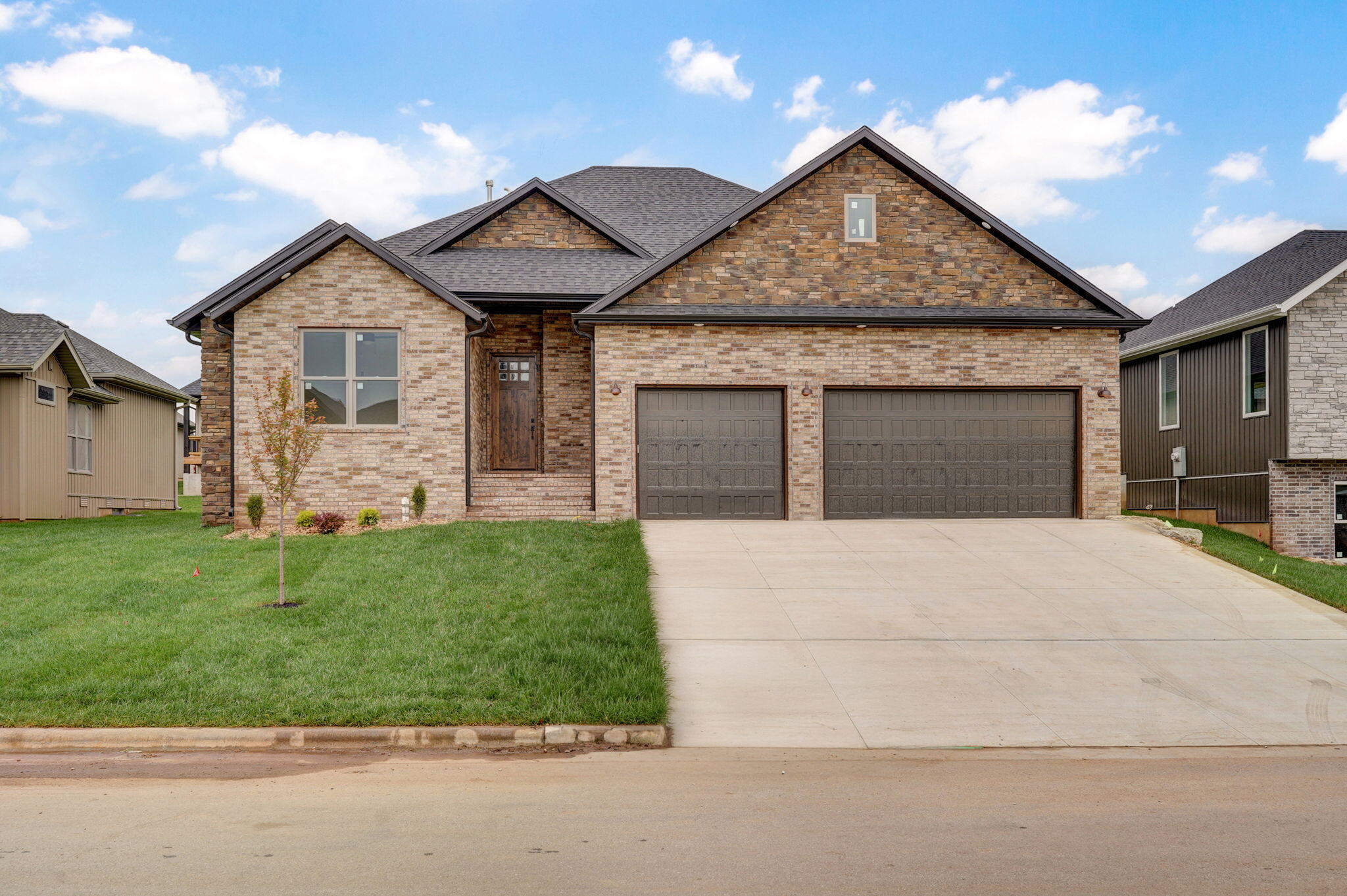 2971 W Teton Drive, Springfield MO 65810
