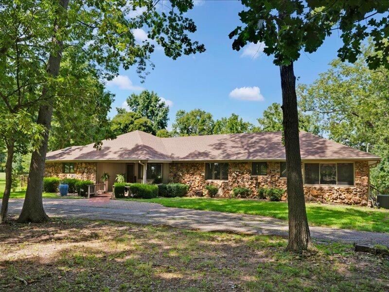 3003 W Sharon Drive, Ozark MO 65721