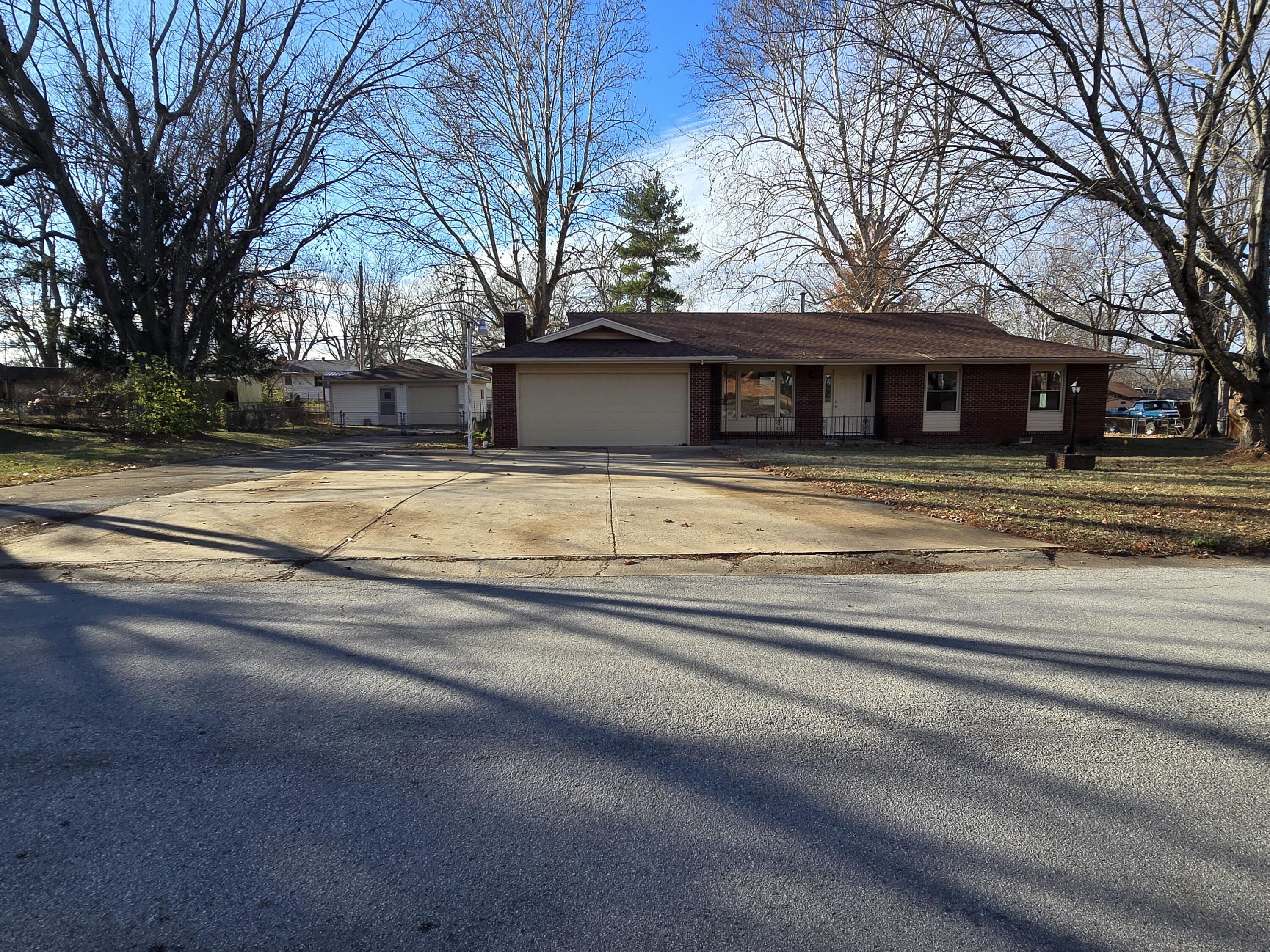 4321 S Ridgecrest Drive, Springfield MO 65810