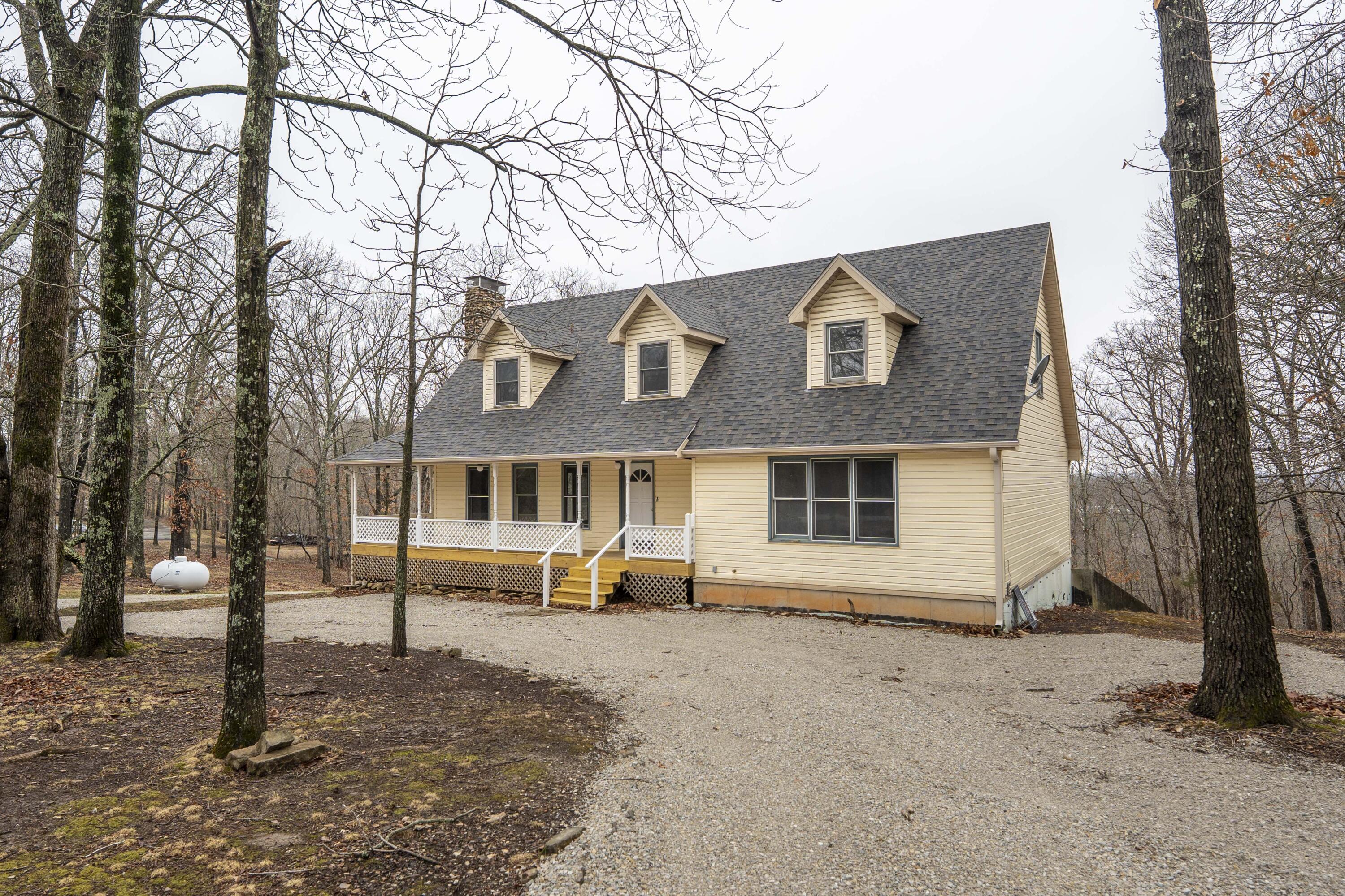 207 Mahogany Lane, Ozark MO 65721