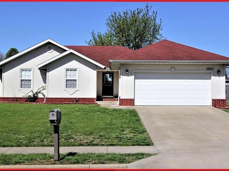 1707 S Miller Road, Springfield MO 65802