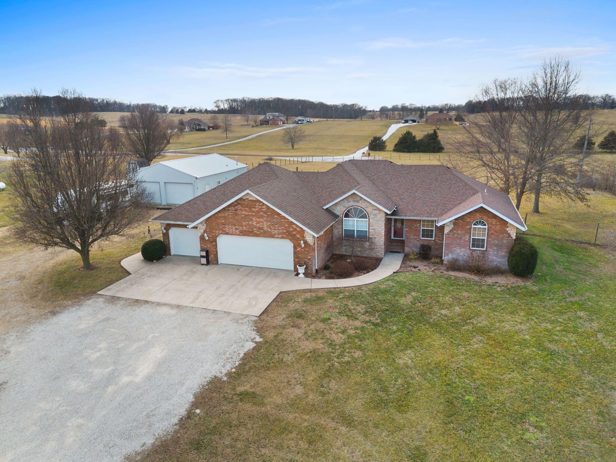 605 Moon Valley Road, Ozark MO 65721