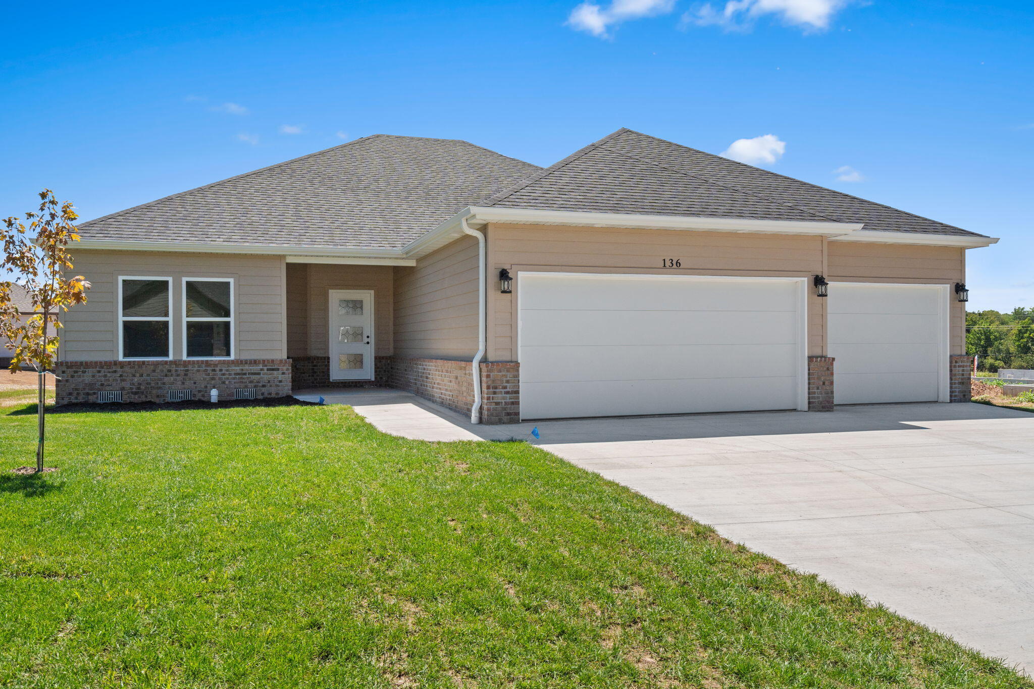 136 E Kelce Lane, Republic MO 65738