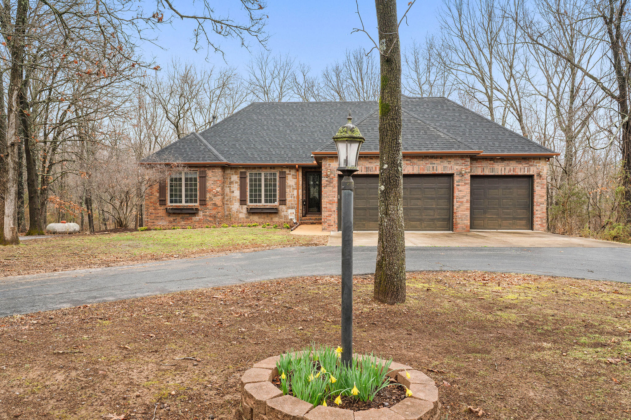 2063 Olde Gate Road, Nixa MO 65714